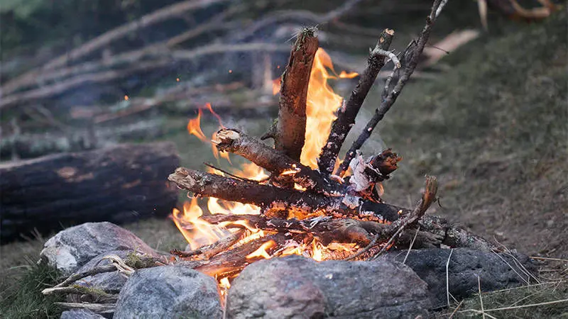 Le feu de camp